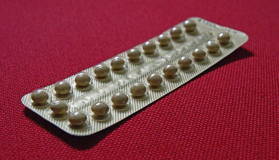 Foto ilustracija kontracepcija žena